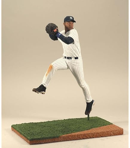 Amazon.com: McFarlane MLB Series 22:Derek Jeter 4 - New York